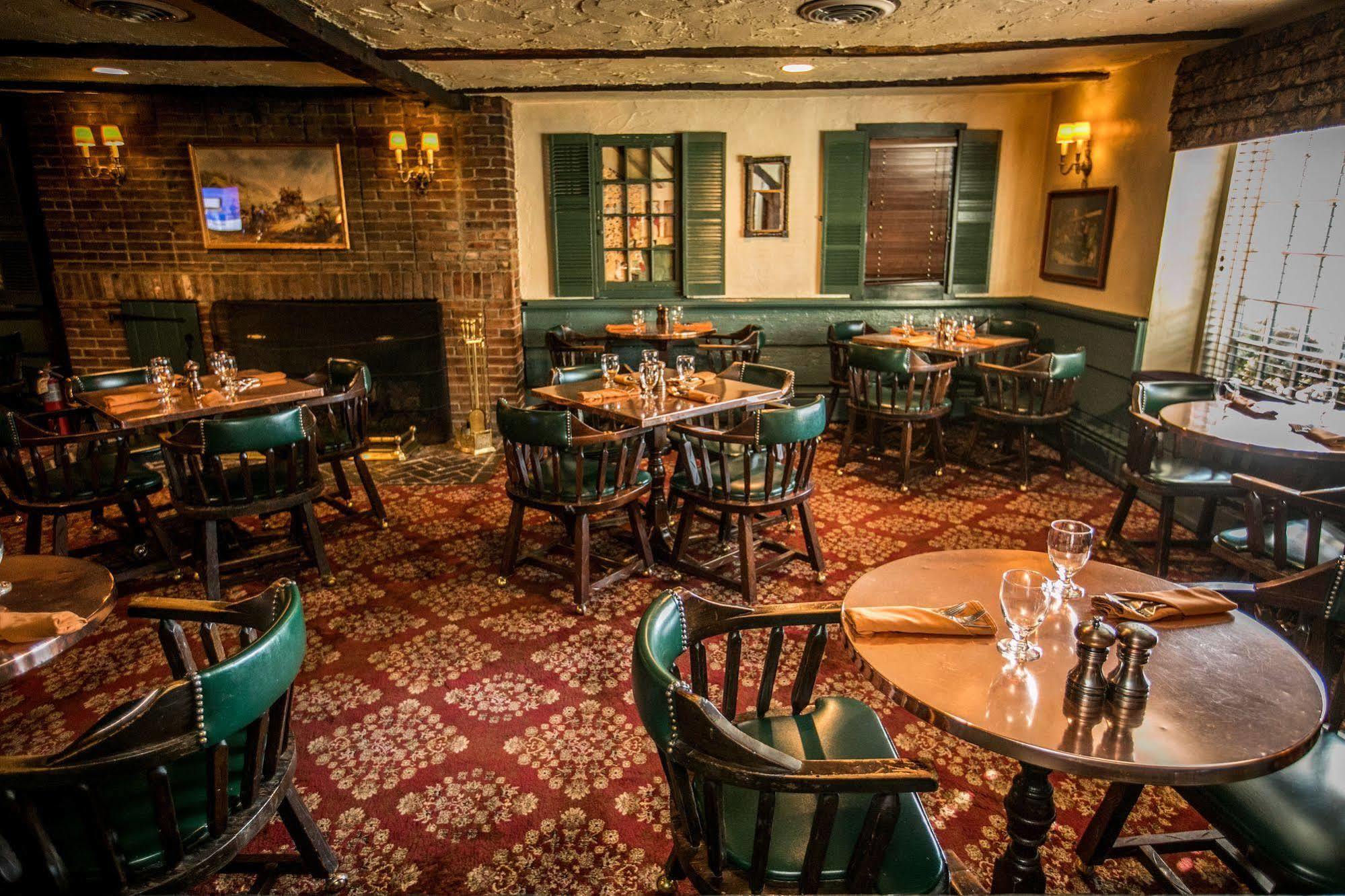 The Olde Mill Inn Basking Ridge Exterior foto